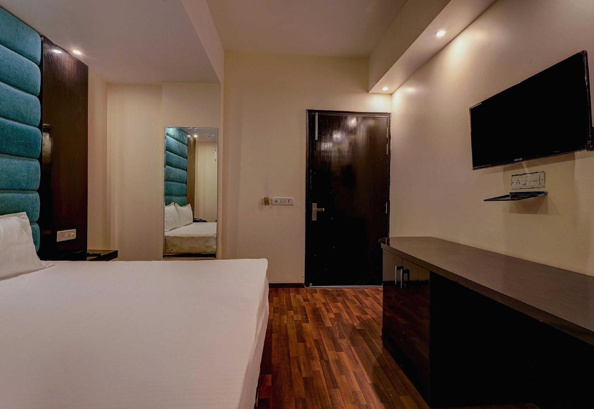 Hotel Townhouse Golden King Neu-Delhi Exterior foto